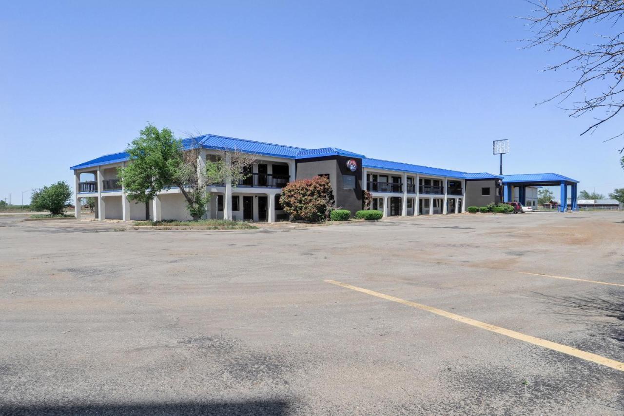 Lonestar Inn&Suites, Erick OK Hwy 40 BY OYO Exterior foto